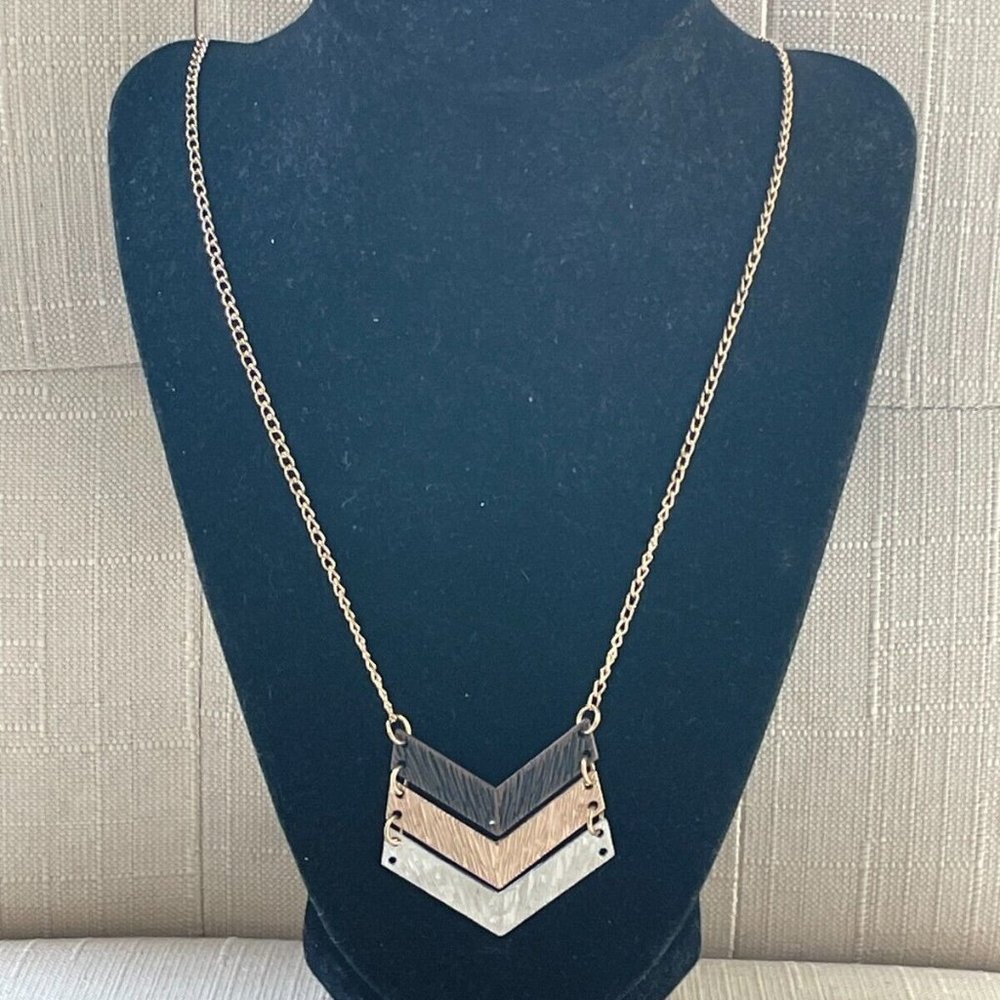 Women Necklace Tri Color Pendant Fashion Necklace Jewelry Silver Gold Brown - Picture 1 of 9